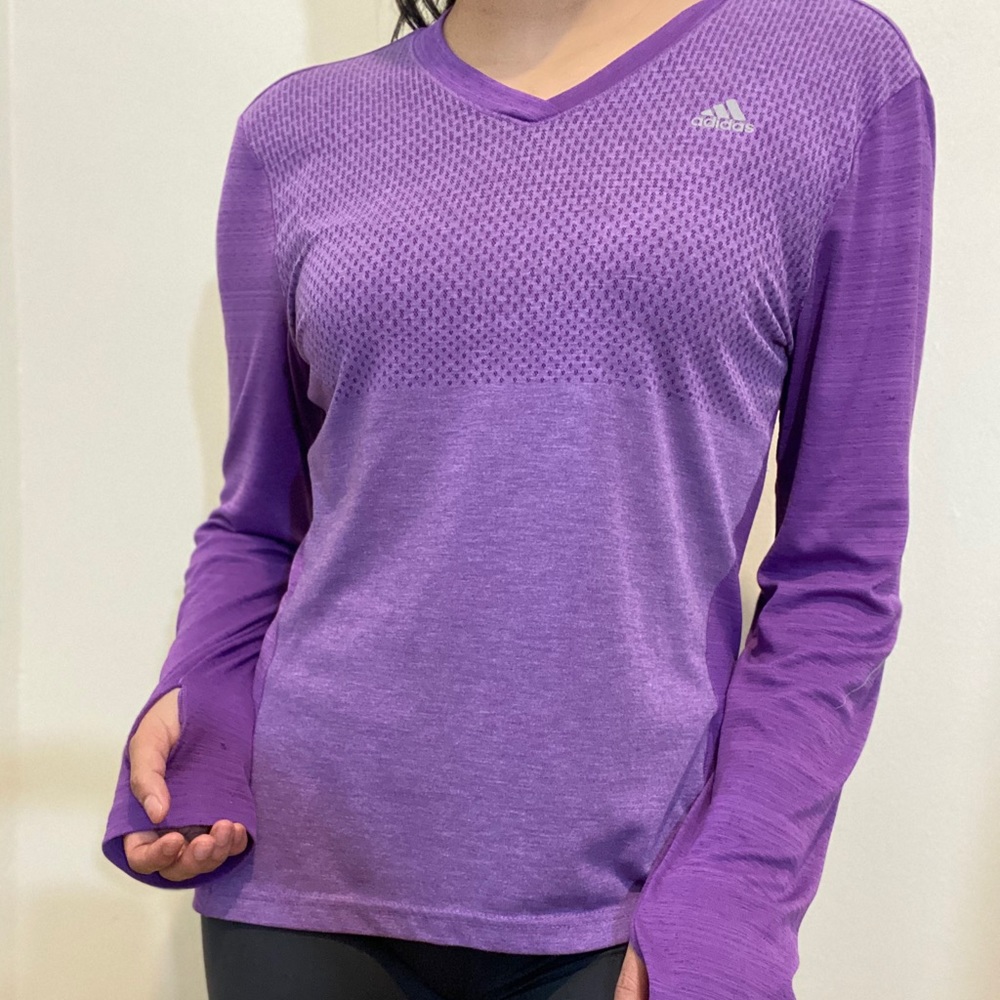 Adidas athletic top size medium